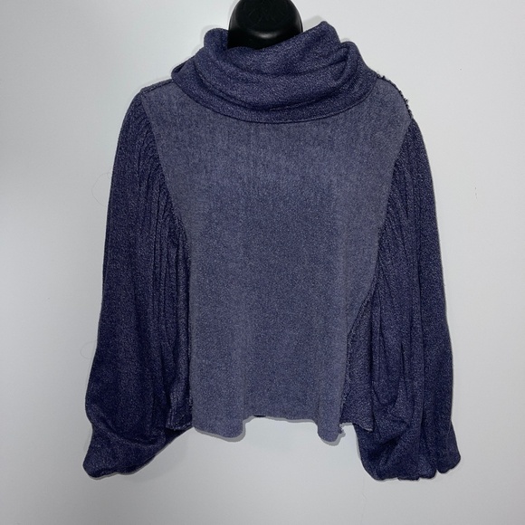 Free People Sweaters - Free people balloon long sleeve cowl neck sweater top Size Small